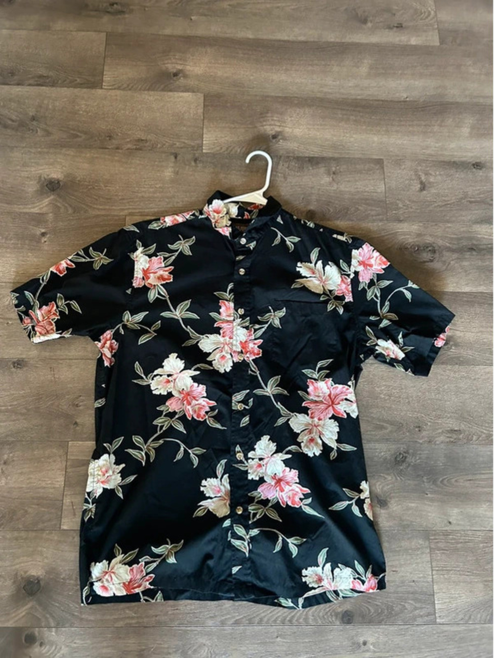 cooke street hawaiian islands floral shirt size M